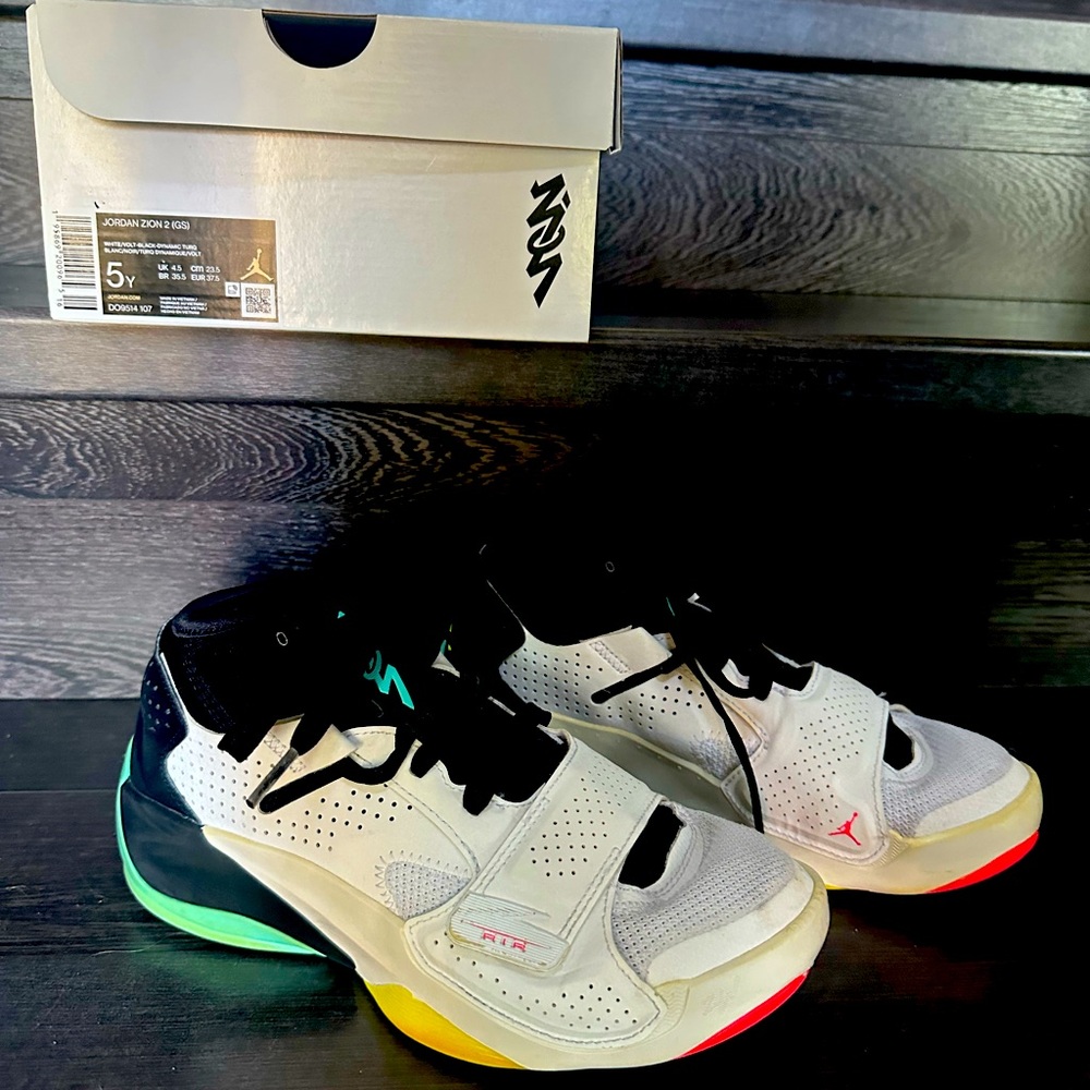 Jordan Zion 2 GS White Sneakers for kids child